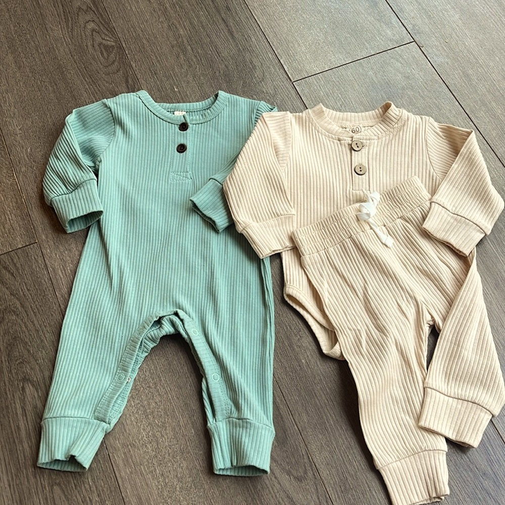 Brand new 2 pack outfits, 3 month size, never worn